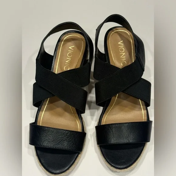 Vionic Women's Black Espadrille wedge Sandals like new - Picture 6 of 9